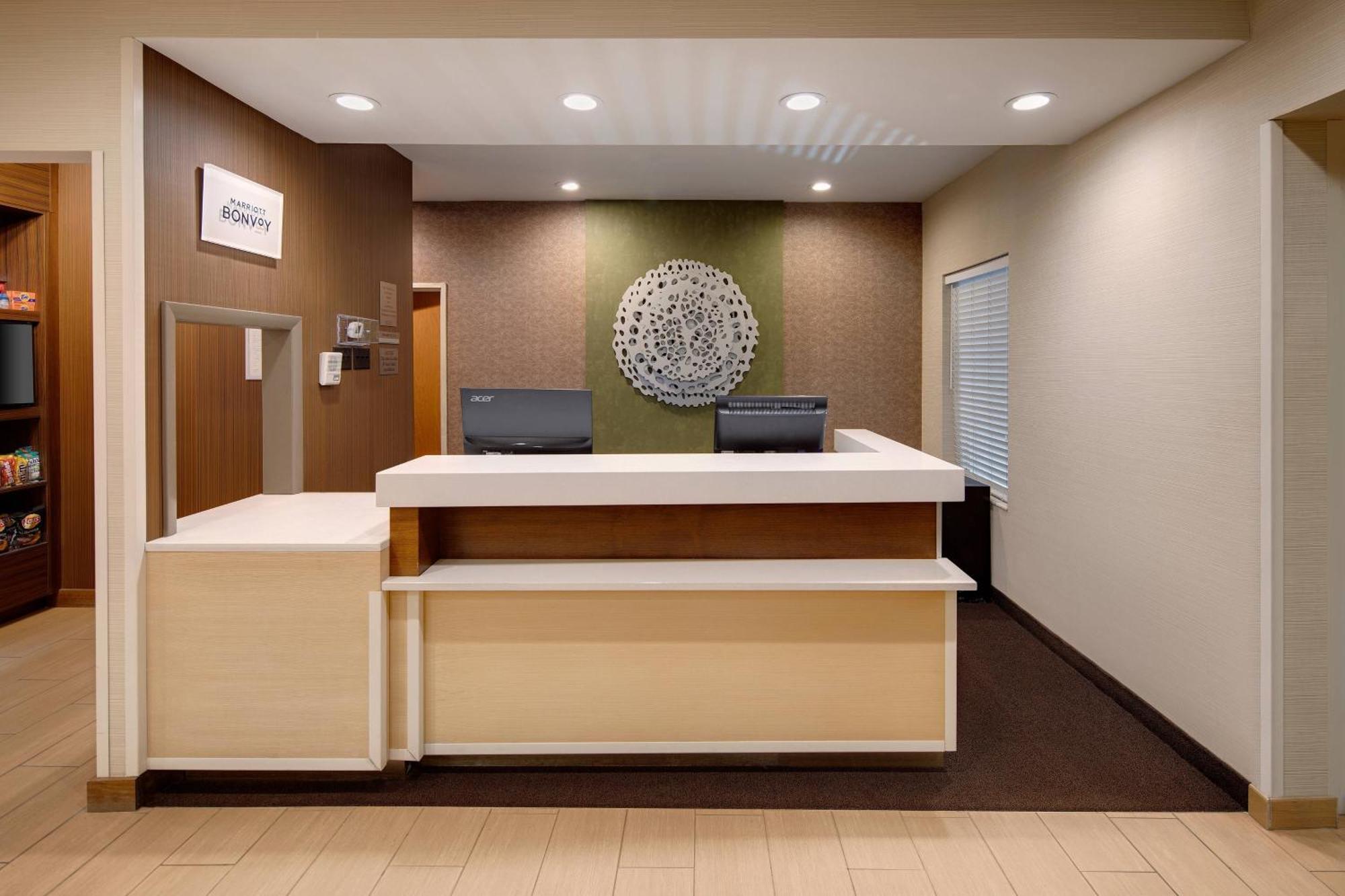 Fairfield Inn & Suites Indianapolis Airport Exterior foto